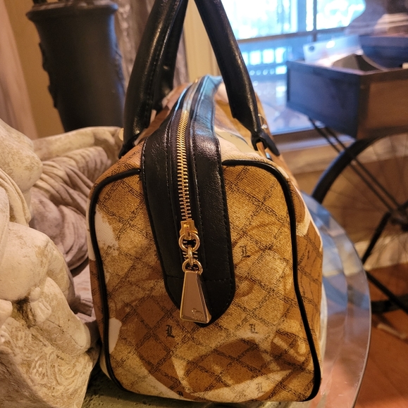 L.A.M.B. by Gwen Stefani Stencil  Satchel Luxury Designer Handbag NWOT #578 - Picture 12 of 16